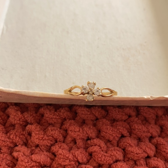 Antique 14K gold plated ring with white gemstones size 7 - Picture 2 of 10